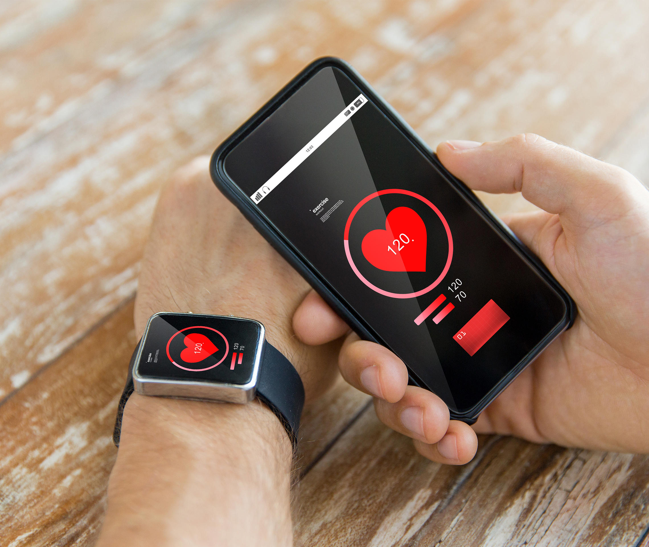 Herzinsuffizienz-Patient nutzt Handy-App zur Biofeedbacktherapie