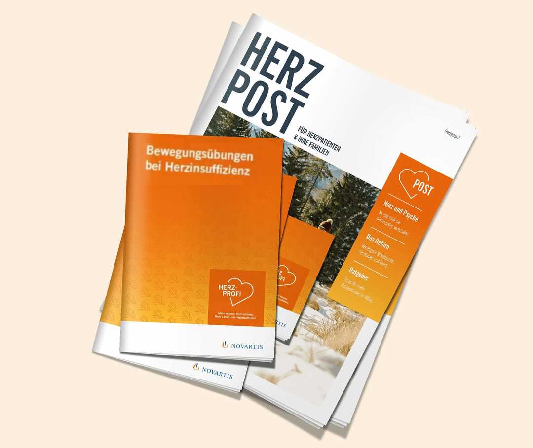 Unterschiedliche Patientenmaterialien zur Herzschwäche liegen übereinander.